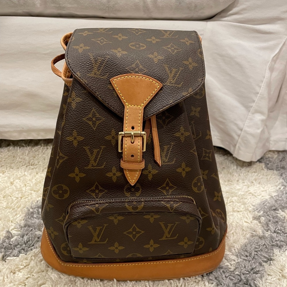 Louis Vuitton Montsouris MM authentic